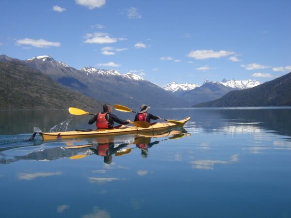 Travesía en Kayak por el lago Gutiérrez